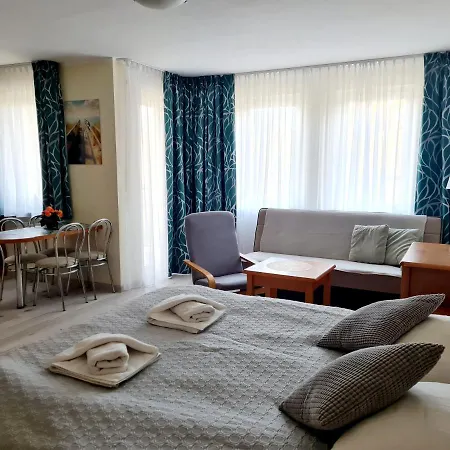 Apartamentyprzymorzu Wschód Słońca Olymp Z Basenem