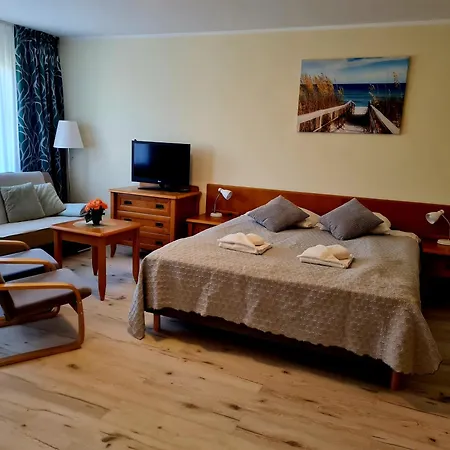 Apartamentyprzymorzu Wschod Slonca Olymp Z Basenem *