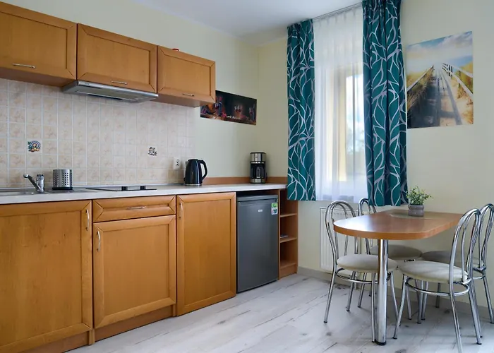 Apartamentyprzymorzu Wschod Slonca Olymp Z Basenem *