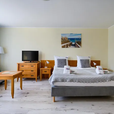 Apartamentyprzymorzu Wschod Slonca Olymp Z Basenem 아파트
