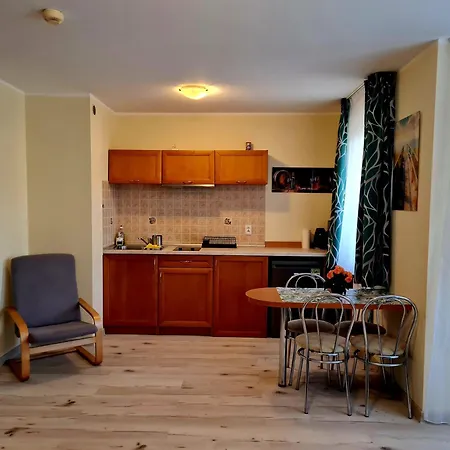 Apartamentyprzymorzu Wschod Slonca Olymp Z Basenem