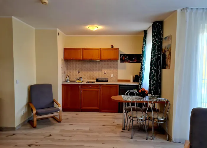 Apartamentyprzymorzu Wschod Slonca Olymp Z Basenem